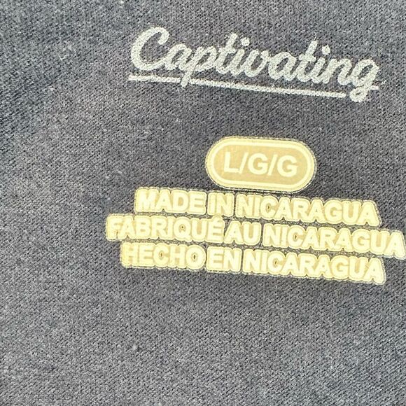 NWT Captivating Blue Notre Dame Fighting Irish Graphic Long Sleeve Tee Shirt - L - Picture 3 of 7